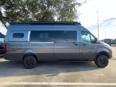 2027 Tiffin Motorhomes GH2 photo 16