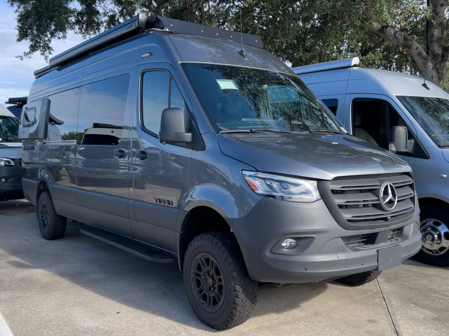 2027 Tiffin Motorhomes GH2 exterior