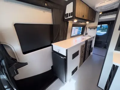 2027 Tiffin Motorhomes GH2 photo 5