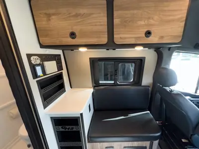 2027 Tiffin Motorhomes GH2 photo 10
