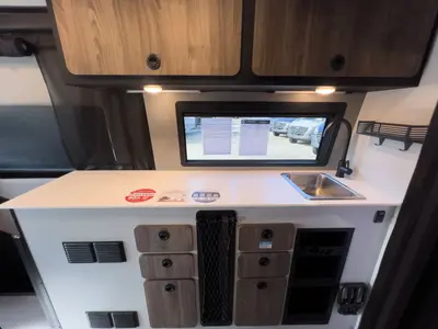 2027 Tiffin Motorhomes GH2 photo 6