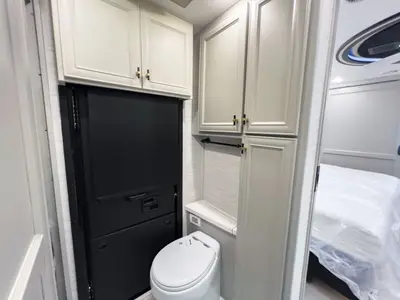2027 Tiffin Motorhomes Allegro BUS photo 24