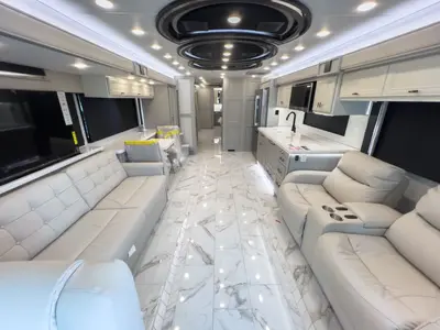 2027 Tiffin Motorhomes Allegro BUS photo 5
