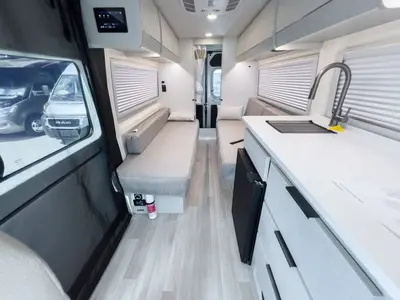 2027 Thor Motor Coach Tellaro photo 5