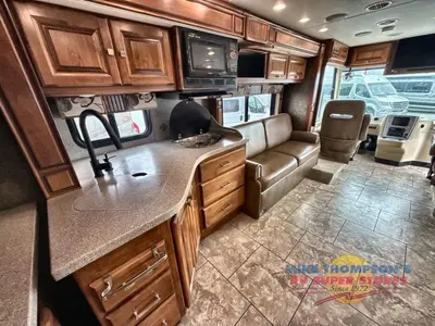 2014 Tiffin Motorhomes Allegro Breeze photo 45