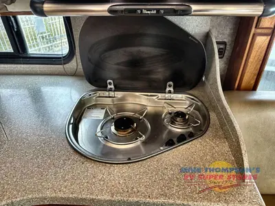 2014 Tiffin Motorhomes Allegro Breeze photo 30