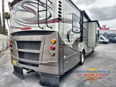 2014 Tiffin Motorhomes Allegro Breeze photo 16