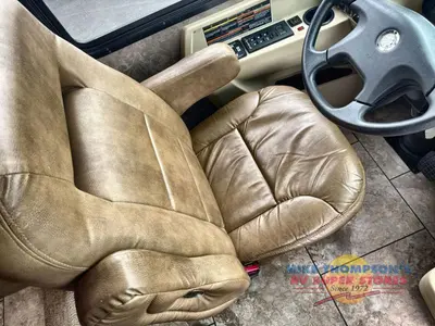 2014 Tiffin Motorhomes Allegro Breeze photo 19