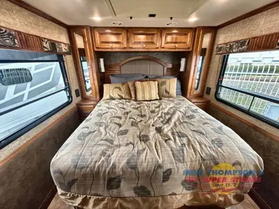 2014 Tiffin Motorhomes Allegro Breeze photo 35