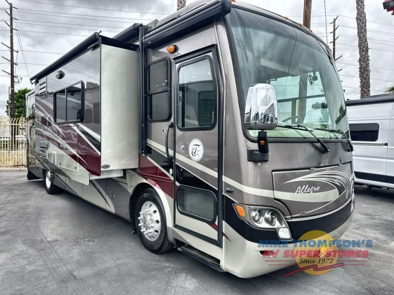 2014 Tiffin Motorhomes Allegro Breeze exterior