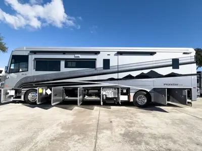 2027 Tiffin Motorhomes Phaeton photo 25