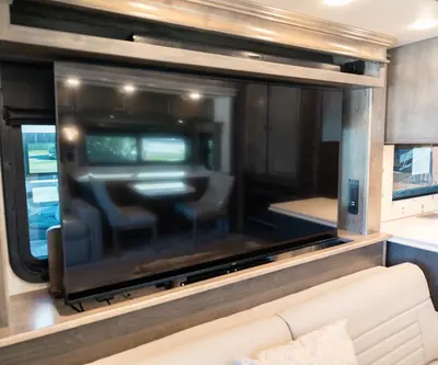 2023 Tiffin Motorhomes Phaeton photo 8