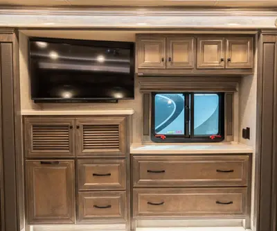 2023 Tiffin Motorhomes Phaeton photo 19
