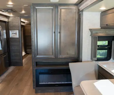 2023 Tiffin Motorhomes Phaeton photo 17