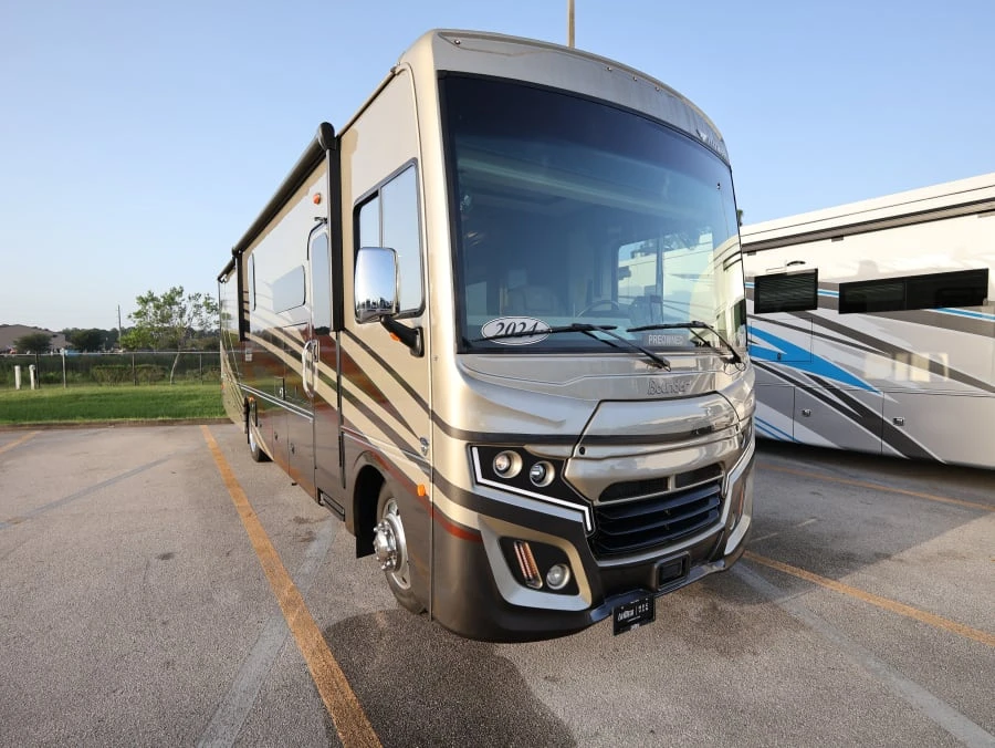 2024 Fleetwood Bounder exterior