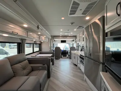2025 Fleetwood Bounder photo 3
