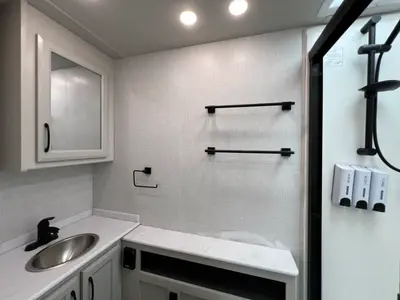 2025 Fleetwood Bounder photo 19