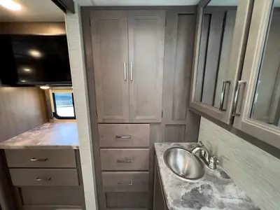 2023 Thor Motor Coach Chateau photo 20