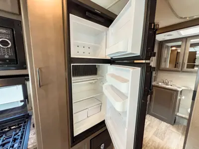 2023 Thor Motor Coach Chateau photo 13