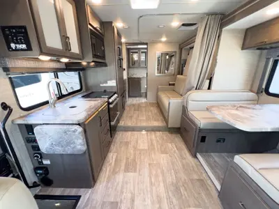 2023 Thor Motor Coach Chateau photo 6