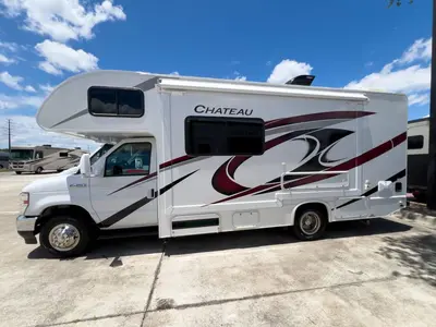 2023 Thor Motor Coach Chateau photo 22