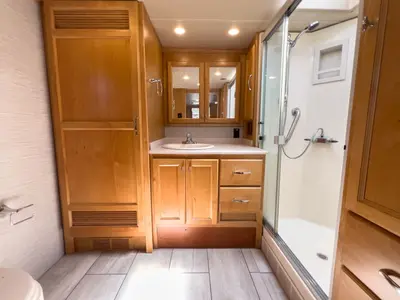 2021 Tiffin Motorhomes Allegro RED photo 21