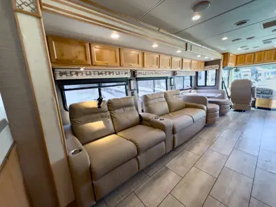 2021 Tiffin Motorhomes Allegro RED photo 13