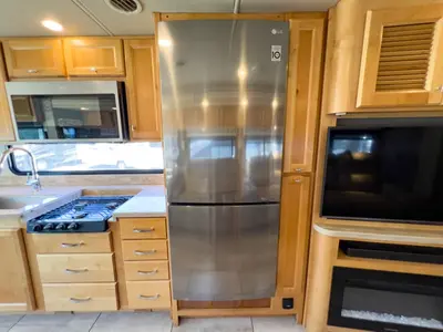 2021 Tiffin Motorhomes Allegro RED photo 12