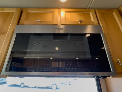 2021 Tiffin Motorhomes Allegro RED photo 11