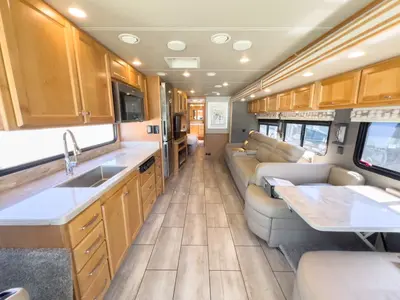 2021 Tiffin Motorhomes Allegro RED photo 5