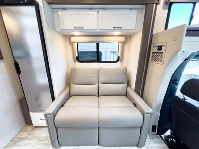 2025 Thor Motor Coach Chateau photo 12