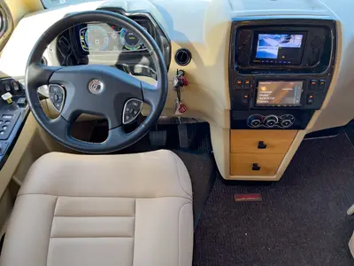 2022 Tiffin Motorhomes Breeze 33BR photo 2