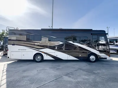 2022 Tiffin Motorhomes Breeze 33BR photo 29