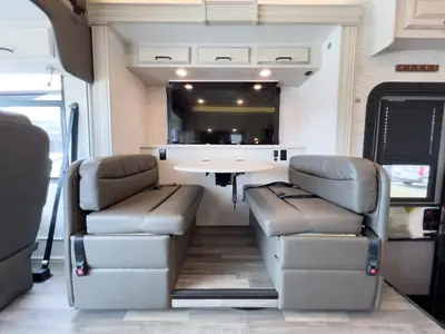 2023 Jayco Precept photo 14