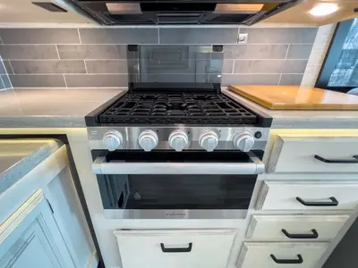 2023 Jayco Precept photo 10
