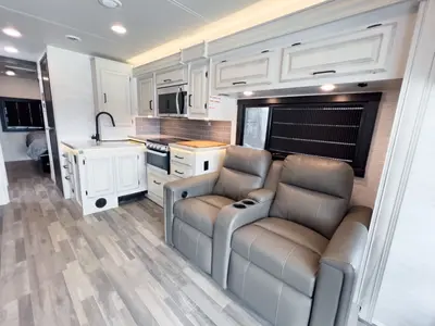 2023 Jayco Precept photo 6