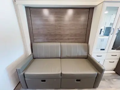 2025 Entegra Coach Odyssey photo 15