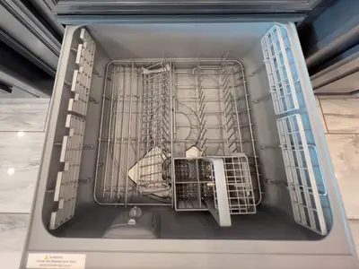 2024 Fleetwood Discovery LXE photo 12