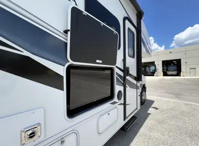 2025 Entegra Coach Odyssey photo 24