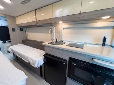 2022 Jayco Swift LI photo 6