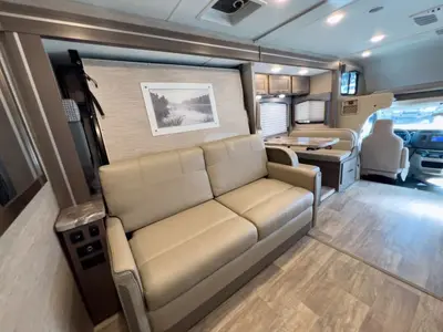 2023 Thor Motor Coach Chateau photo 13
