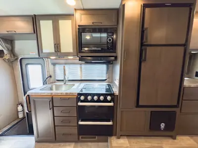 2023 Thor Motor Coach Chateau photo 9