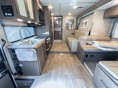 2023 Thor Motor Coach Chateau photo 6