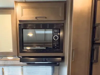2023 Thor Motor Coach Chateau photo 12