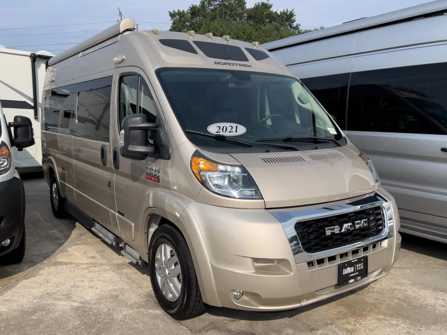 2021 Roadtrek Zion SRT exterior