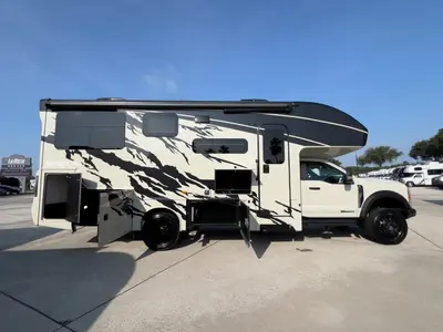 2024 Jayco Seneca photo 25