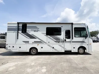 2025 Entegra Coach Travel Supreme photo 24