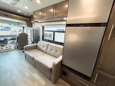 2025 Entegra Coach Travel Supreme photo 13