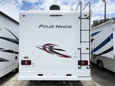 2023 Thor Motor Coach Four Winds photo 28