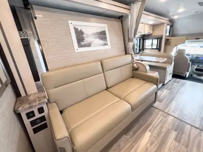 2023 Thor Motor Coach Four Winds photo 13